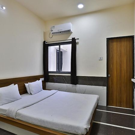 Spot On 37366 Hotel Mahalaxmi Dwārka Extérieur photo