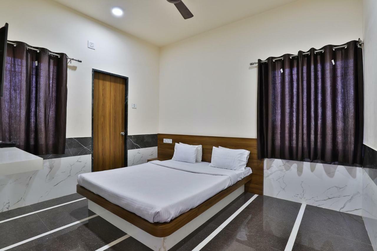 Spot On 37366 Hotel Mahalaxmi Dwārka Extérieur photo